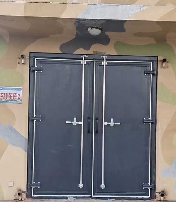 北屯工业平开门