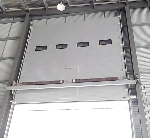 北屯工业滑升门