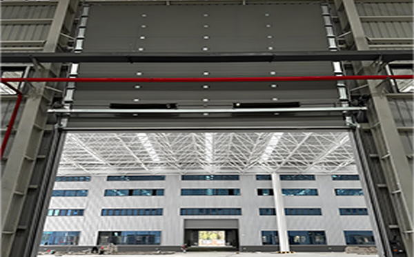 北屯工业提升门