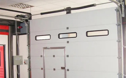 北屯工业提升门的安装方法