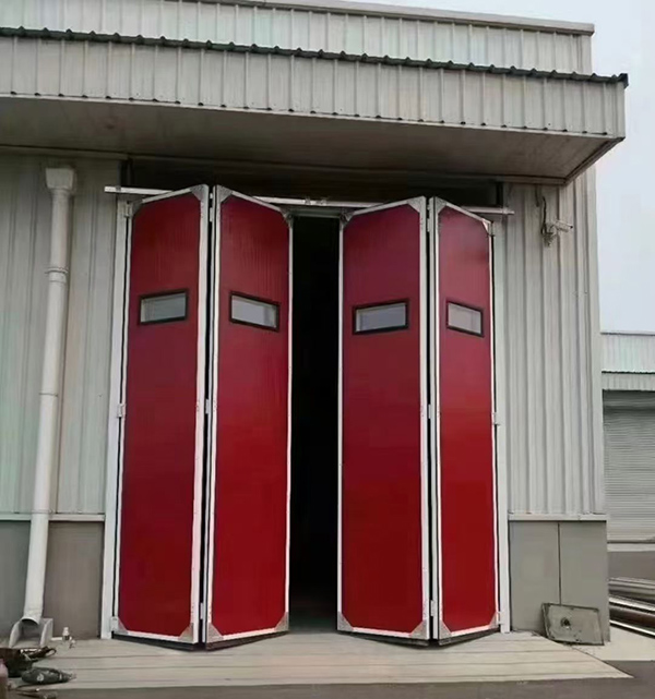 北屯工业折叠门在大型装配车间出入口的应用实例