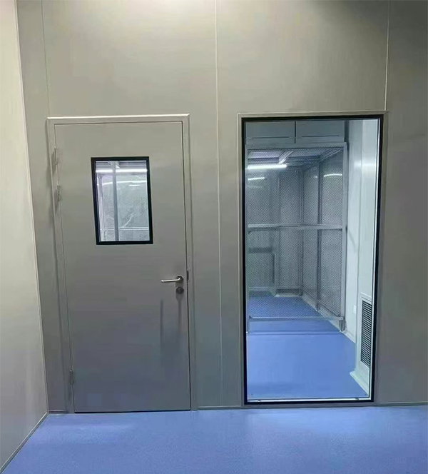 学校教学楼完成北屯防火门标准化安装